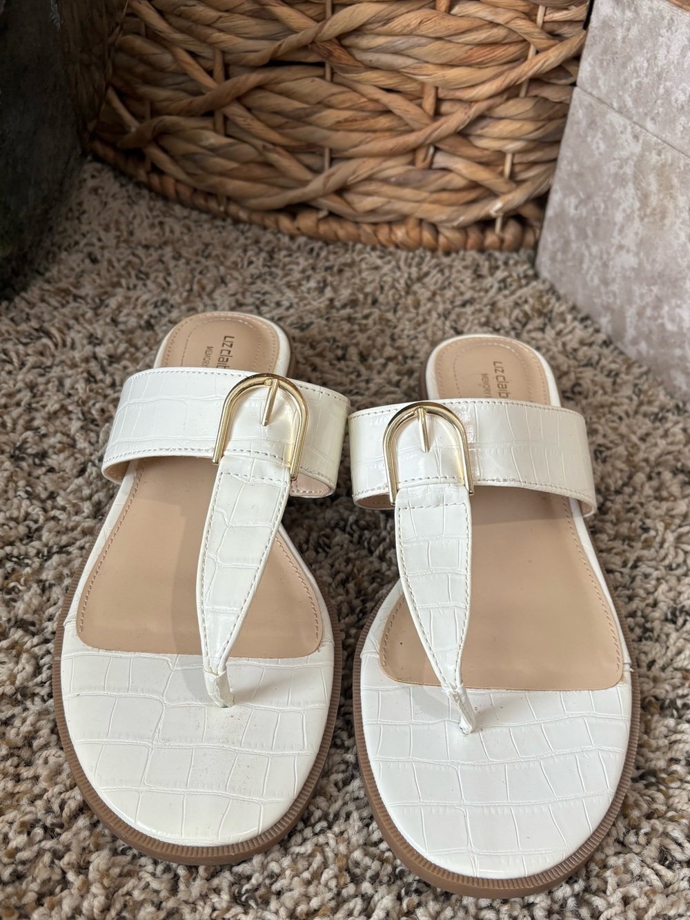 Liz Claiborne White Croc-Embossed Thong Sandals with Gold Buckle